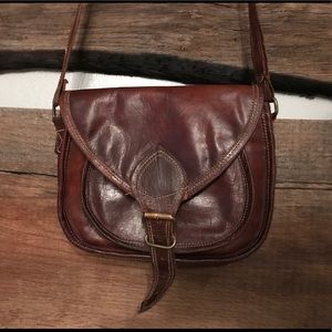 👜Distressed brown leather purse